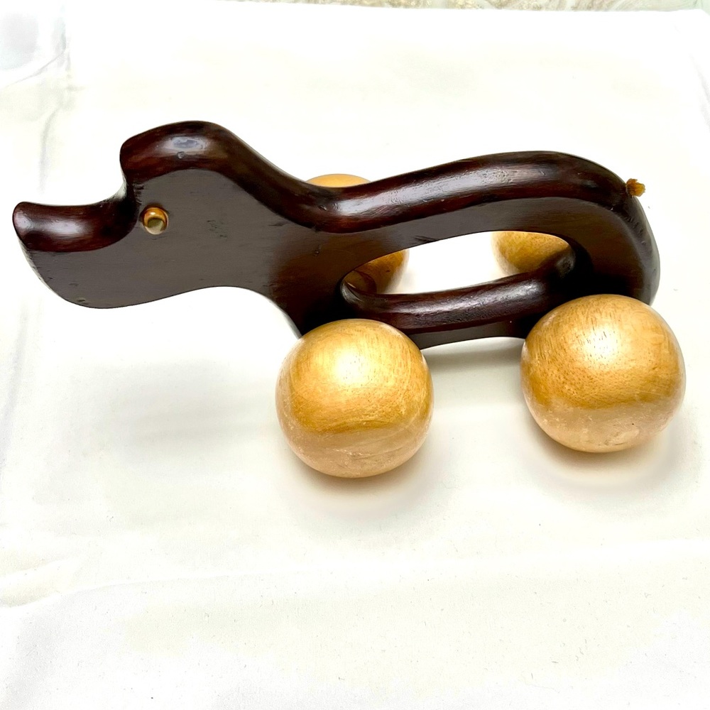 VTG WOODEN DOG BACK MASSAGER